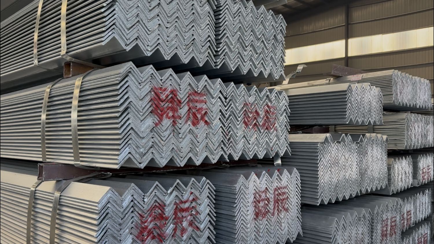 Hot-Dip Galvanized Angle Steel: Top-Quality Factory Insights